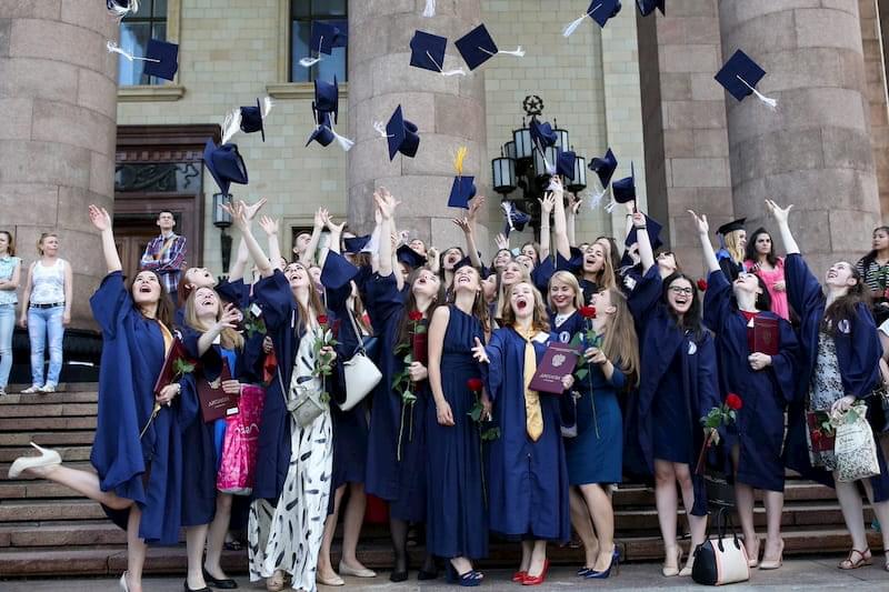 Как иностранцам учиться в России?